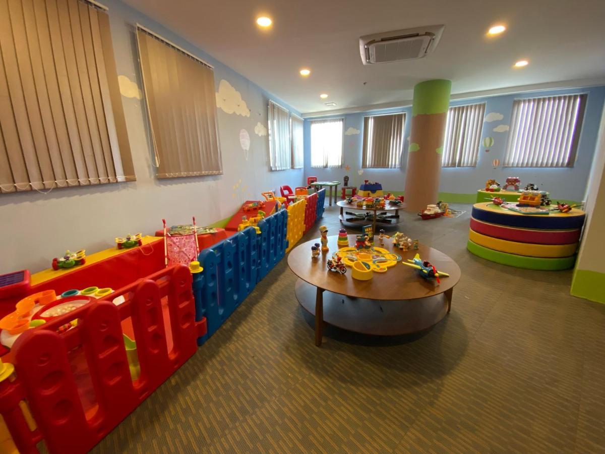 The Lanes Hotel Tutong Exterior foto