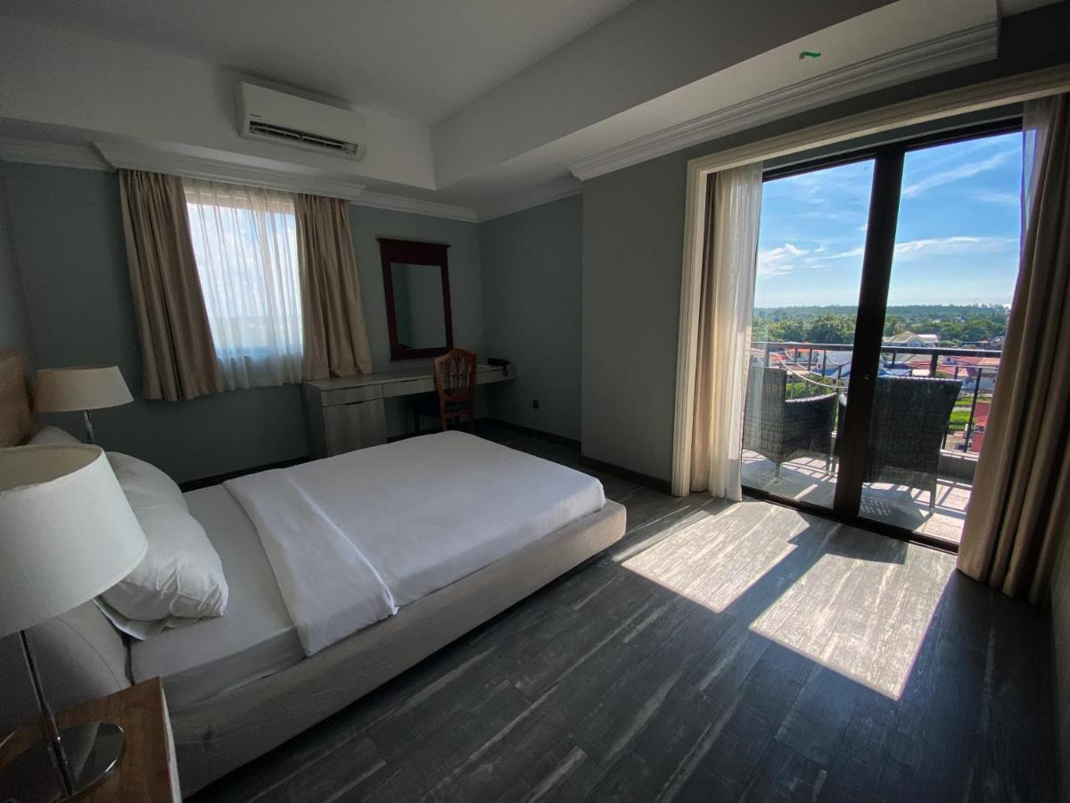 The Lanes Hotel Tutong Exterior foto