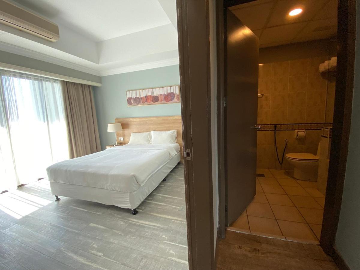 The Lanes Hotel Tutong Exterior foto